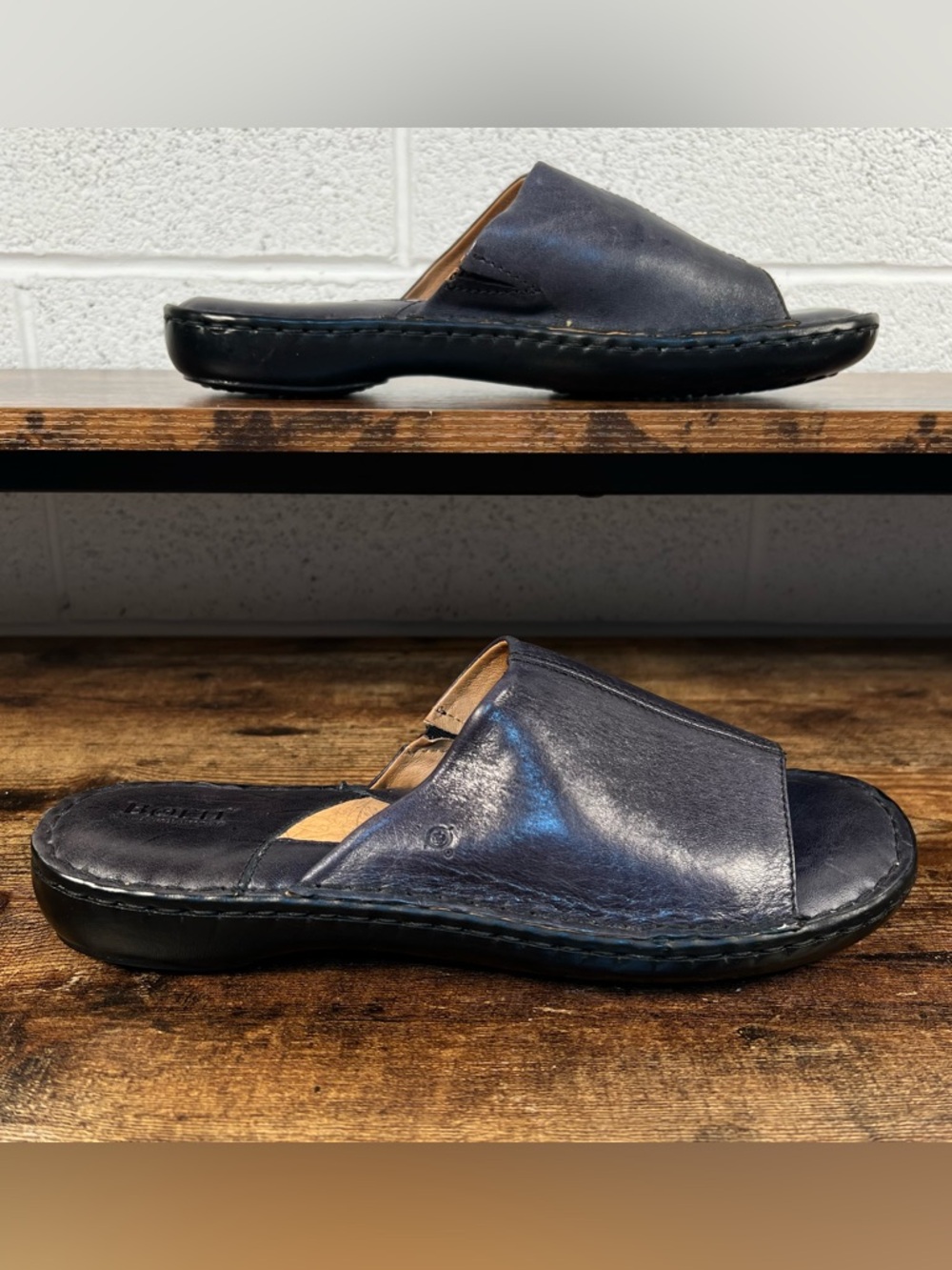Born Sandals Black Leather Slides women's 8.5-9 see description